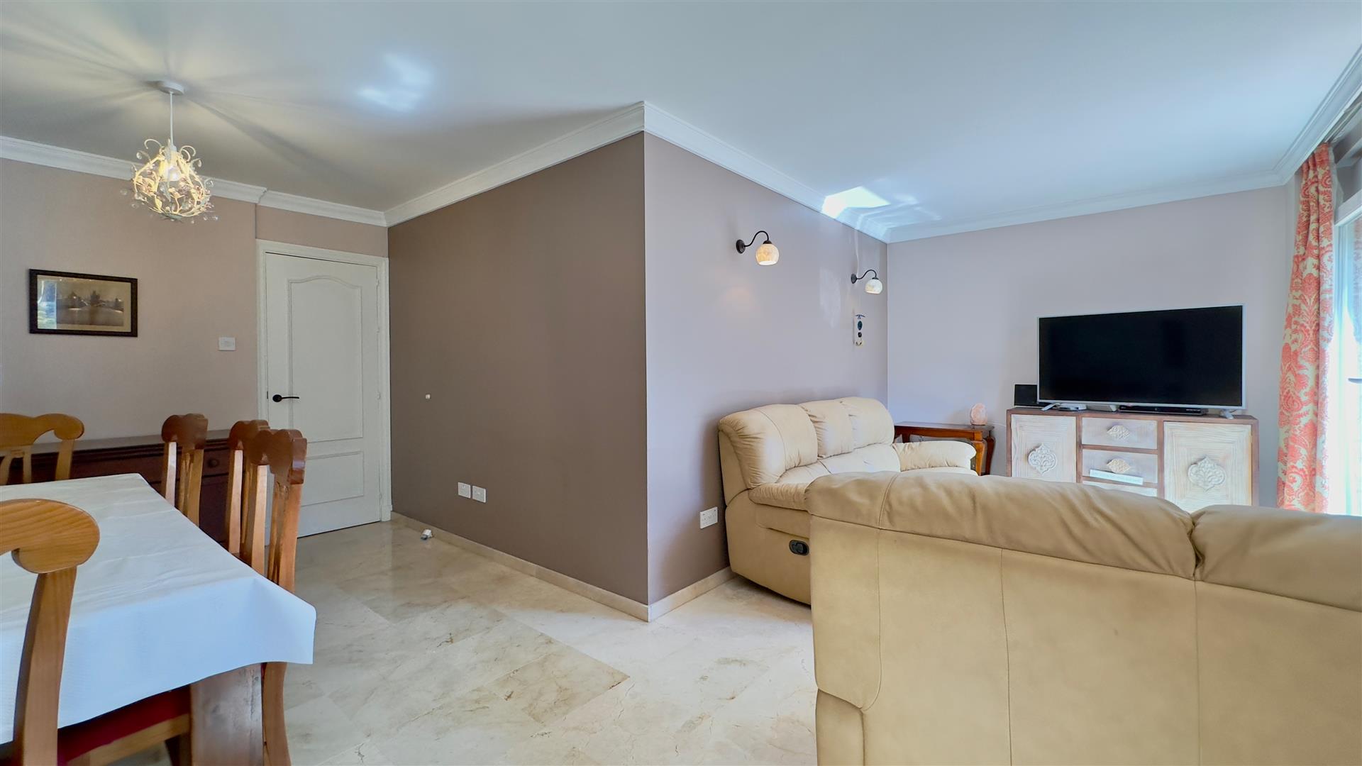 Image of Apartment - 2 Bedrooms - 2 Bathrooms for Sale in Portland House-Gibraltar, Image 16